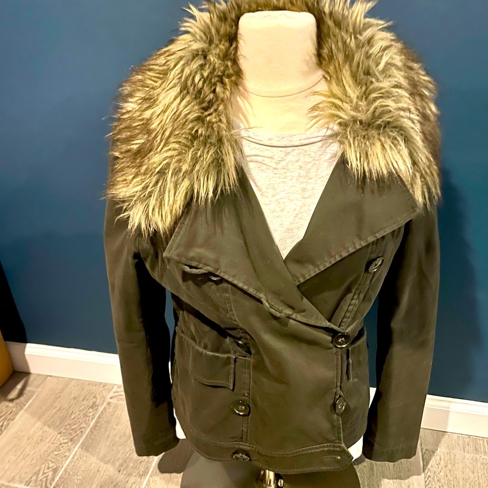 LOFT Double Breasted Pea Coat w/ Faux Fur Collar